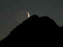 MoonCrescentJune27200607.jpg (33172 bytes)